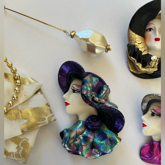 Vintage 80s lot of fancy lady Brooch Set Gold silver Black, Purple blue - Picture 5 of 8